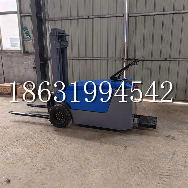 望花区全电动叉车插腿式堆高车液压装卸车1.5吨升高小型站驾式铲车